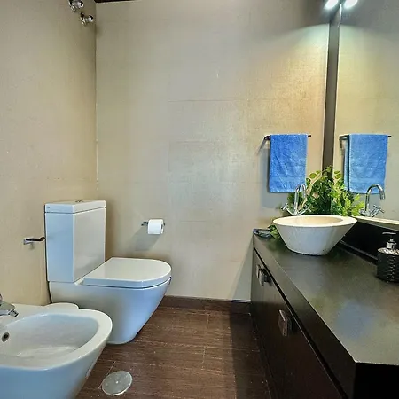 Tower Nueva Andalucia By Homing מארבלה