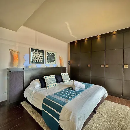 Tower Nueva Andalucia By Homing בית נופש *