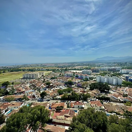 Tower Nueva Andalucia By Homing בית נופש *